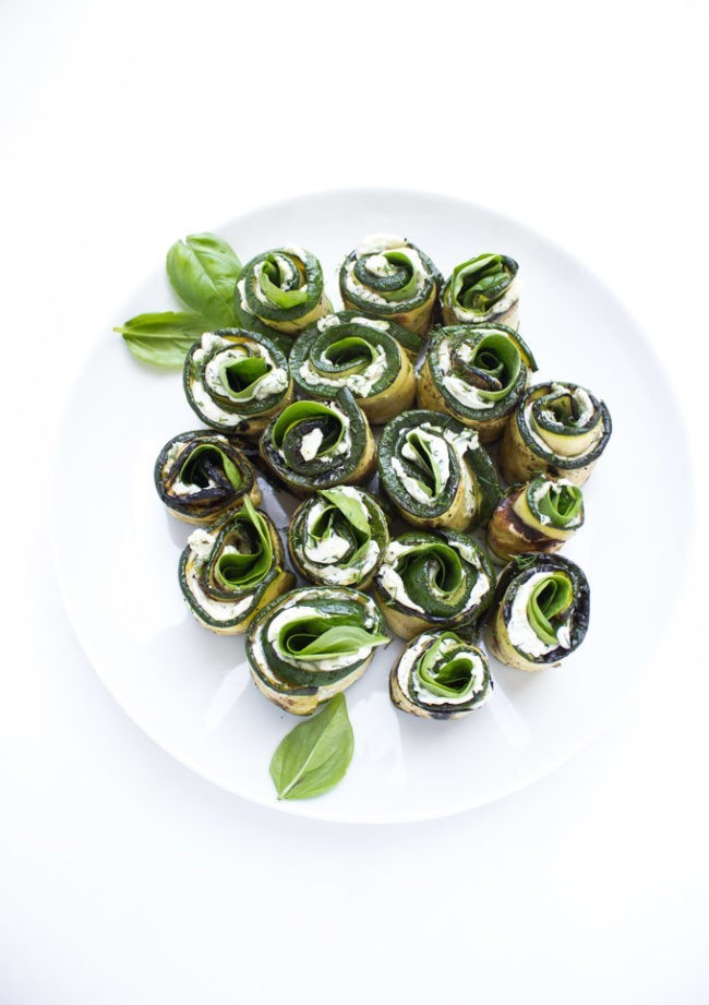 If you wanna balance your menu, add these green zucchini wraps.